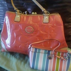 Authentic Coach Handbag W/ Wristlet